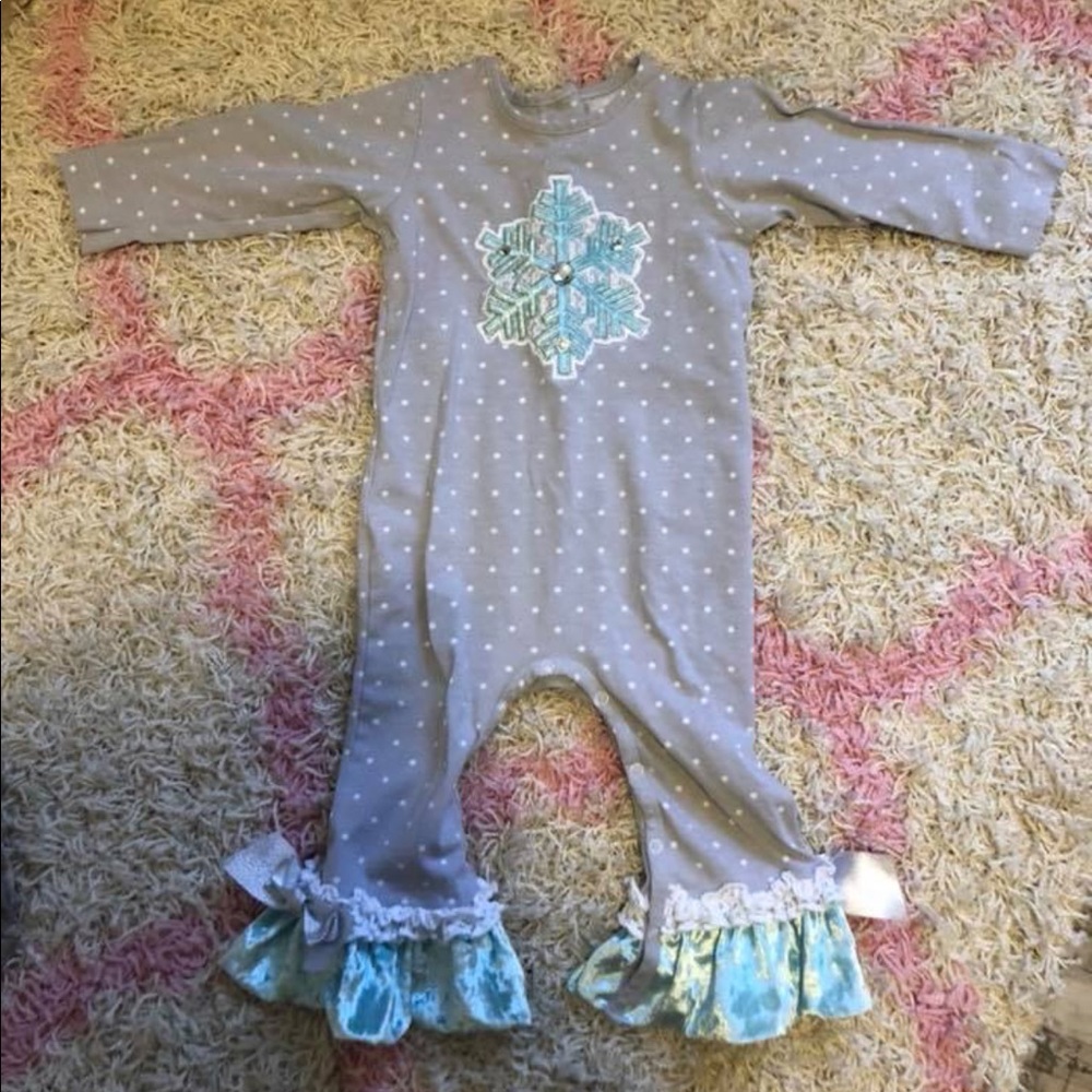 Snowflake romper